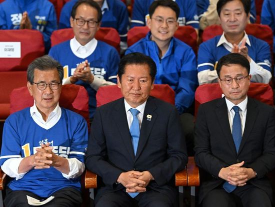 S. Korea's ruling party leader resigns ahead of leadership race