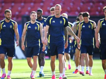 Players of Sweden attend training session at FIFA World Cup 2026