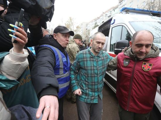 Russia, Ukraine swap 160 prisoners of war each