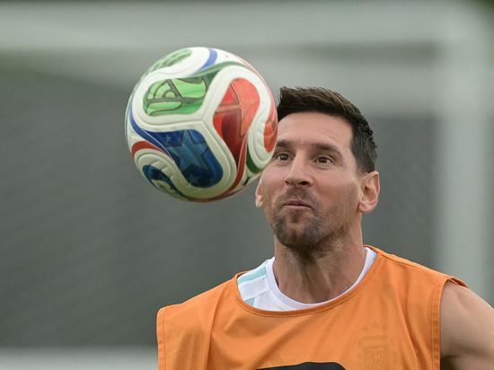 Messi to start on bench against Jordan
