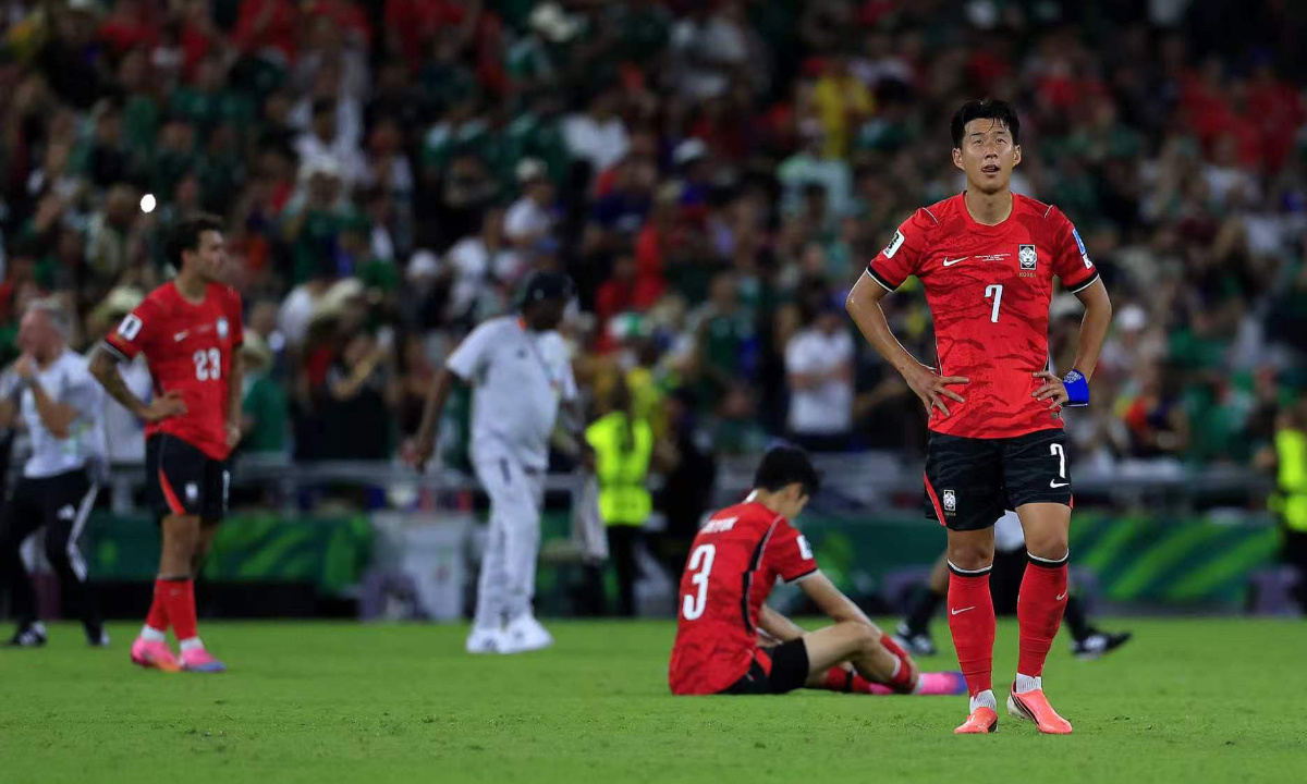 South Korean players react after being defeated by South Africa during the FIFA World Cup at Monterrey Stadium on June 24, 2026 in Guadalupe, Mexico. Photo: VCG
