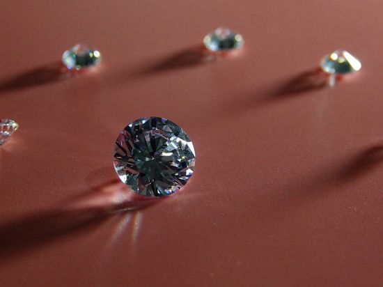 Diamond cooling mania: How a $7 billion rally ran ahead of the facts
