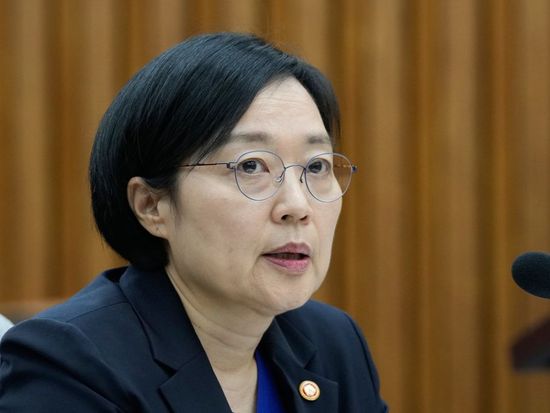 S.Korean National Assembly approves Han Seong-sook as new PM