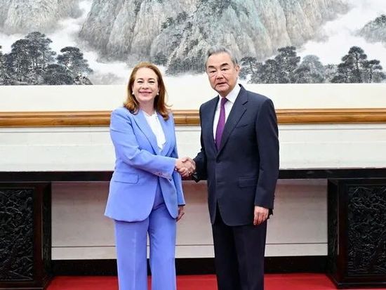 China's top diplomat meets candidate for next UN secretary-general Espinosa
