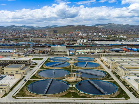 Mongolian president hails China-aided central sewage treatment plant