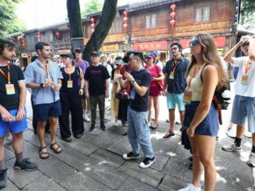 American youths start cultural study tour in Fuzhou