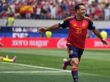 Oyarzabal upbeat after Spain reaches last 16