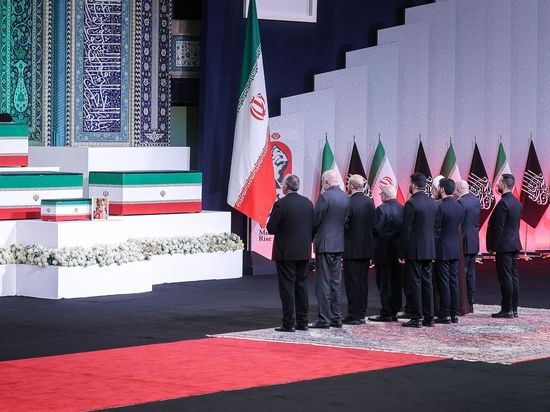 Senior Chinese legislator attends funeral of Iran's late supreme leader