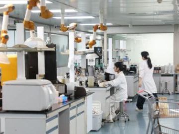 Soy sauce factory adopts advanced AI technology in Foshan, China's Guangdong