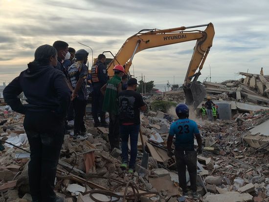 Venezuela quake death toll rises to 3,342