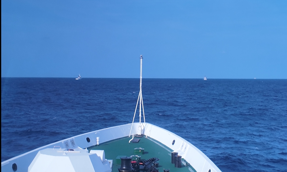Japan Coast Guard vessels closely shadow Chinese Coast Guard fleet. Photo: Ding Yazhi/GT