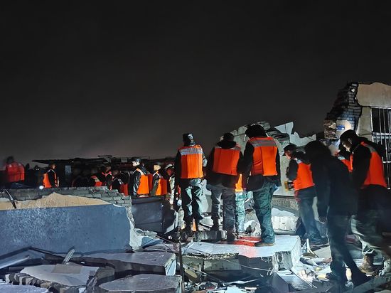 Rescue underway after severe storms hit central China