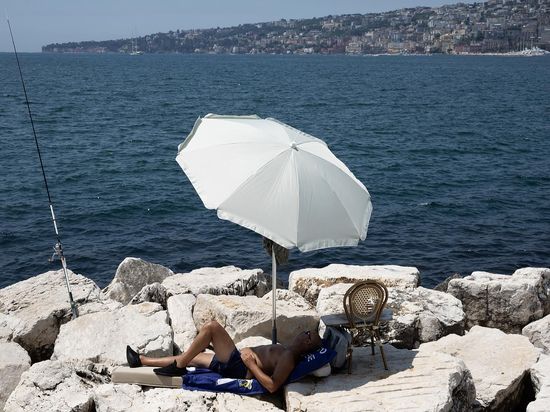 Western Europe records its hottest June, EU climate monitor says