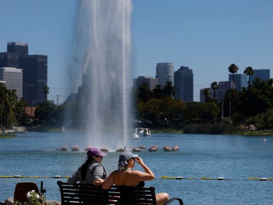 Dangerous US heat wave aggravates fire emergency, threatens health, property