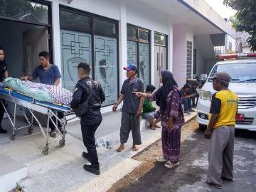At least 10 killed in multi-vehicle collision in Indonesia
