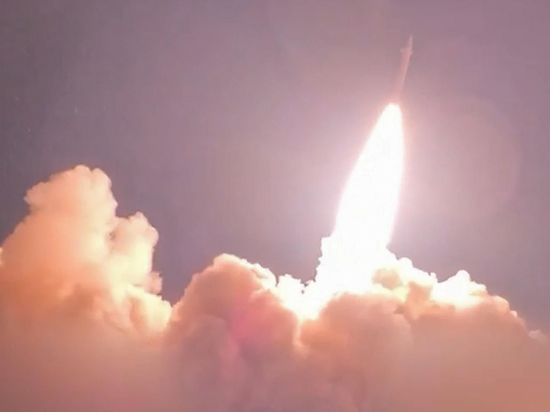 Iran launches fresh attacks after sixth day of US strikes