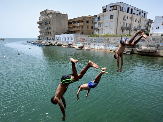 Tunisia scorched by record-breaking heat wave, temperatures near 50 degrees Celsius
