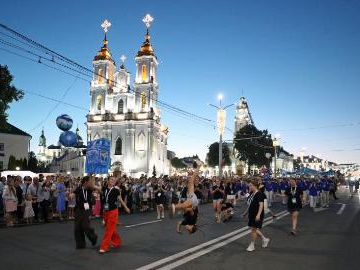 Chagall Carnival held under 35th Int'l Festival of Arts 'Slavianski Bazaar' in Vitebsk, Belarus