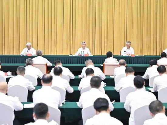 Senior CPC official urges tackling misconduct, corruption that affect people