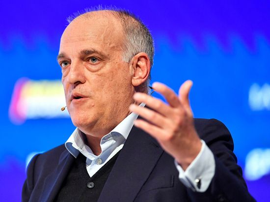 La Liga chief says FIFA 'destroying football industry'