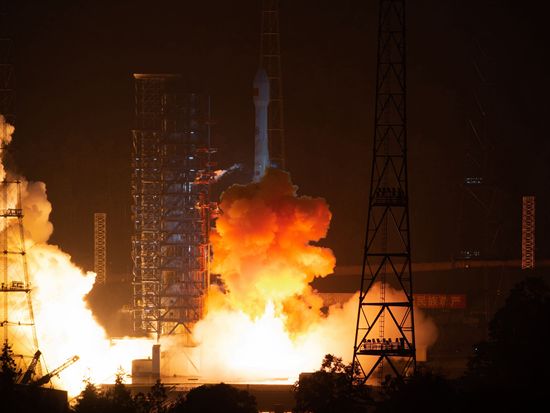 China launches new data relay satellite