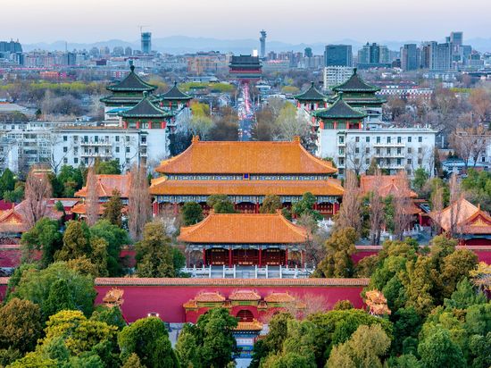 China to unveil commemorative coins for Beijing Central Axis
