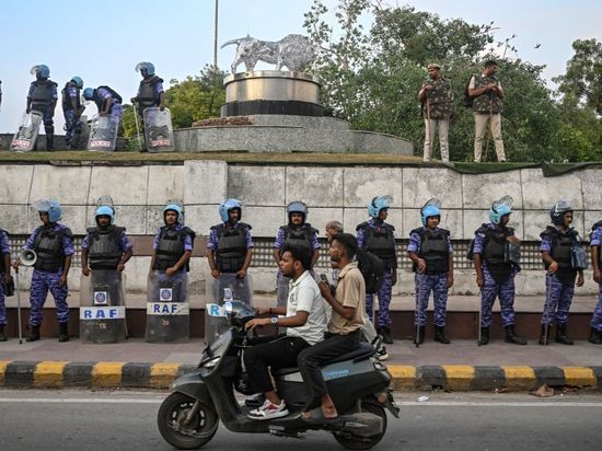 India's education minister resigns amid protests