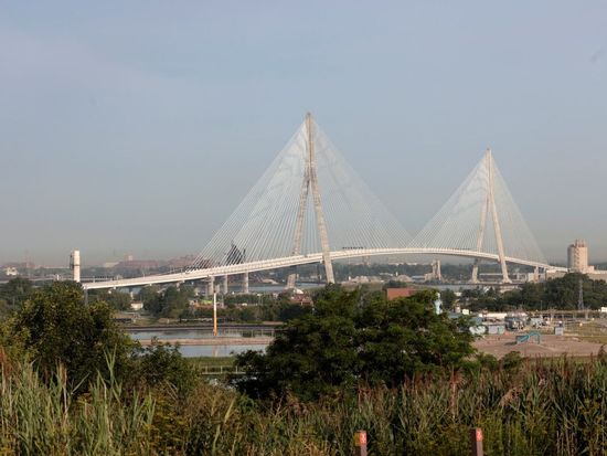 Canada opens largest border bridge amid trade dispute with US