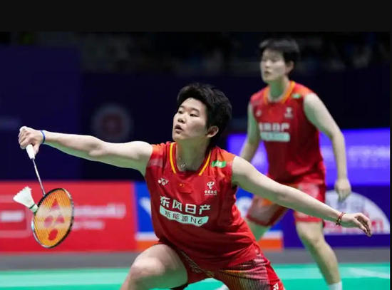 Hosts claim two golds as badminton China Open concludes