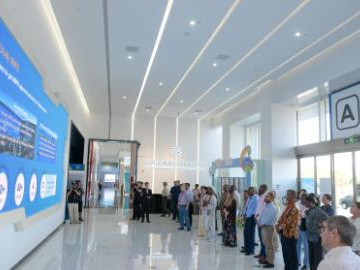 Diplomatic envoys visit S China's Hainan to explore tech innovation, free trade port development