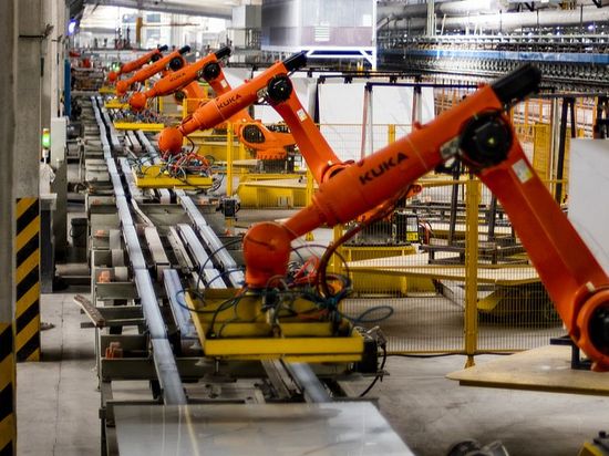 China's industrial profits rise 18.7% in H1