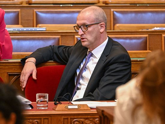 Hungary lawmakers fill key court vacancy despite criticism