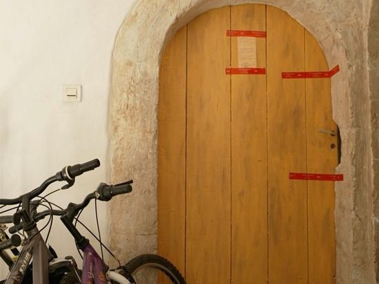 France police find remains of five babies in a home