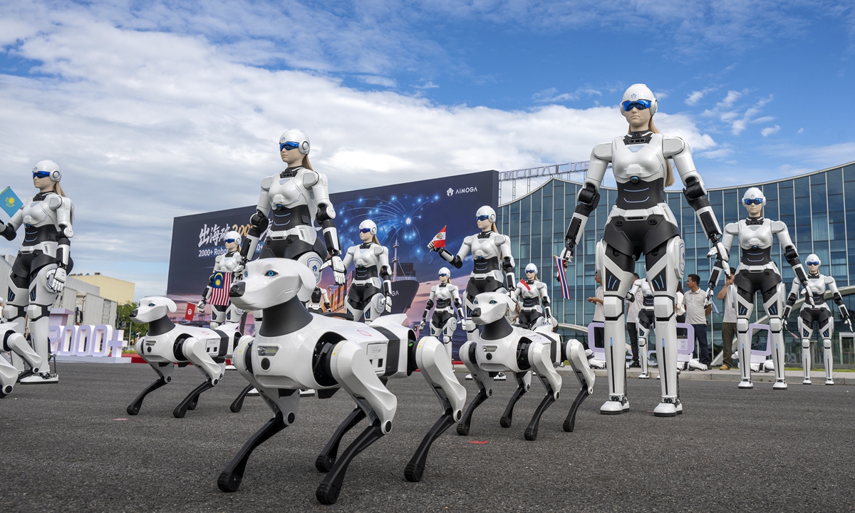 Robots produced by Chinese robotics company AiMOGA wait to be exported to Malaysia on July 30, 2026 in Wuhu, East China's Anhui Province. China's robotics sector saw rapid development in the first half of this year, as the country developed more than 400 complete humanoid robot products, accounting for more than half of the world's total, official data showed. Photo: VCG