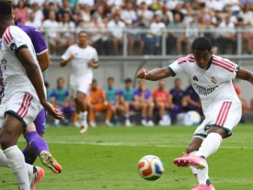 In pics: friendly football match between Real Madrid and Fiorentina