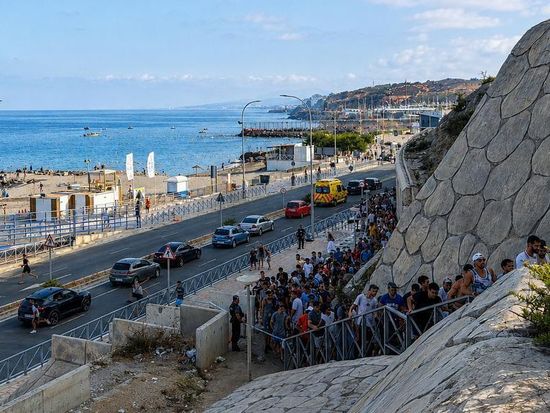 Spain fully deploys sea barrier as death toll of Ceuta migrant crisis rises