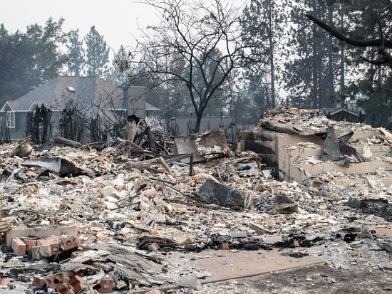 Thousands told to evacuate as wildfires worsen in Washington state