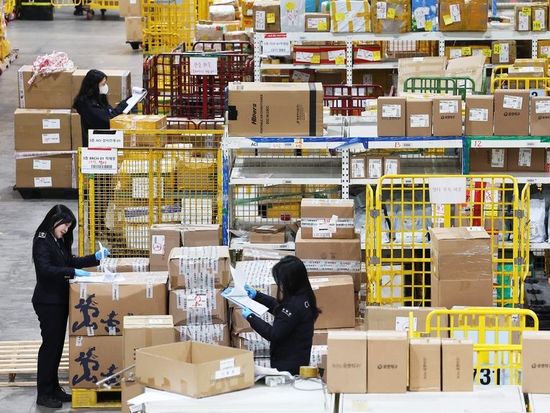S. Korea's online shopping posts double-digit growth in June