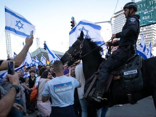 Nearly 270,000 Israelis leave country in 2023-2025 amid security concerns