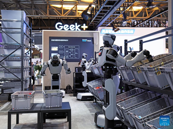 China's AI industry tops 1.2 trln yuan in 2025, up 40 pct