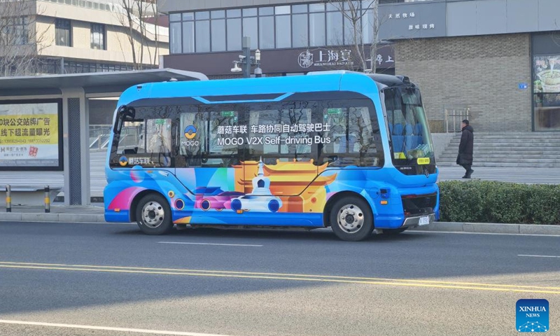 A self-driving bus is seen in Xiong'an New Area, north China's Hebei Province, March 20, 2026.(Xinhua/Zhu Xudong)

