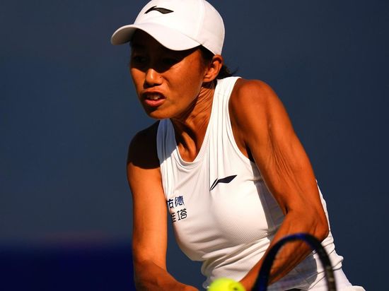 Zhang Shuai advances at WTA National Bank Open as Ostapenko retires injured