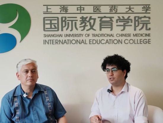 Chilean father and son pursue TCM dream in Shanghai