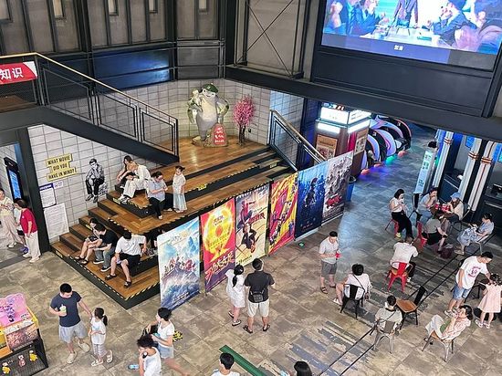 China's summer movie season heats up with 30-day box-office streak
