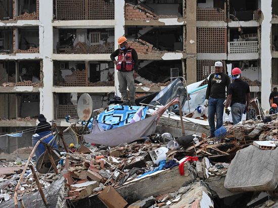 Venezuela quake death toll rises to 6,301