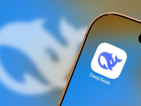 DeepSeek launches V4 Pro model with enhanced AI agent capabilities