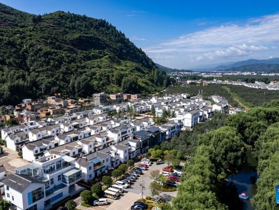 Zhaotong City in China's Yunnan optimizes services for summer retreat tourism
