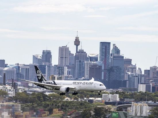 Authorities investigating 3rd runway incident at Sydney Airport