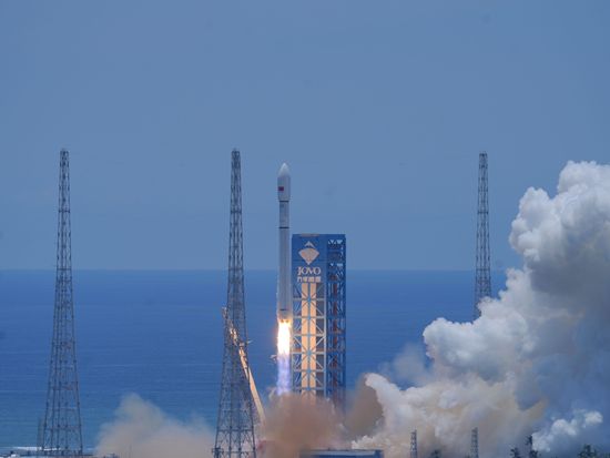 China's Long March-12 rocket launches new internet satellite group