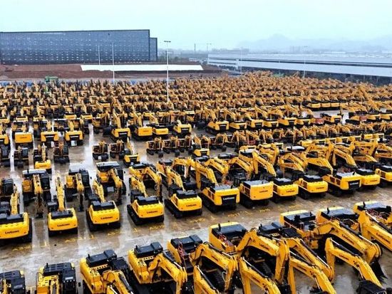 China becomes world's largest construction machinery producer, seller